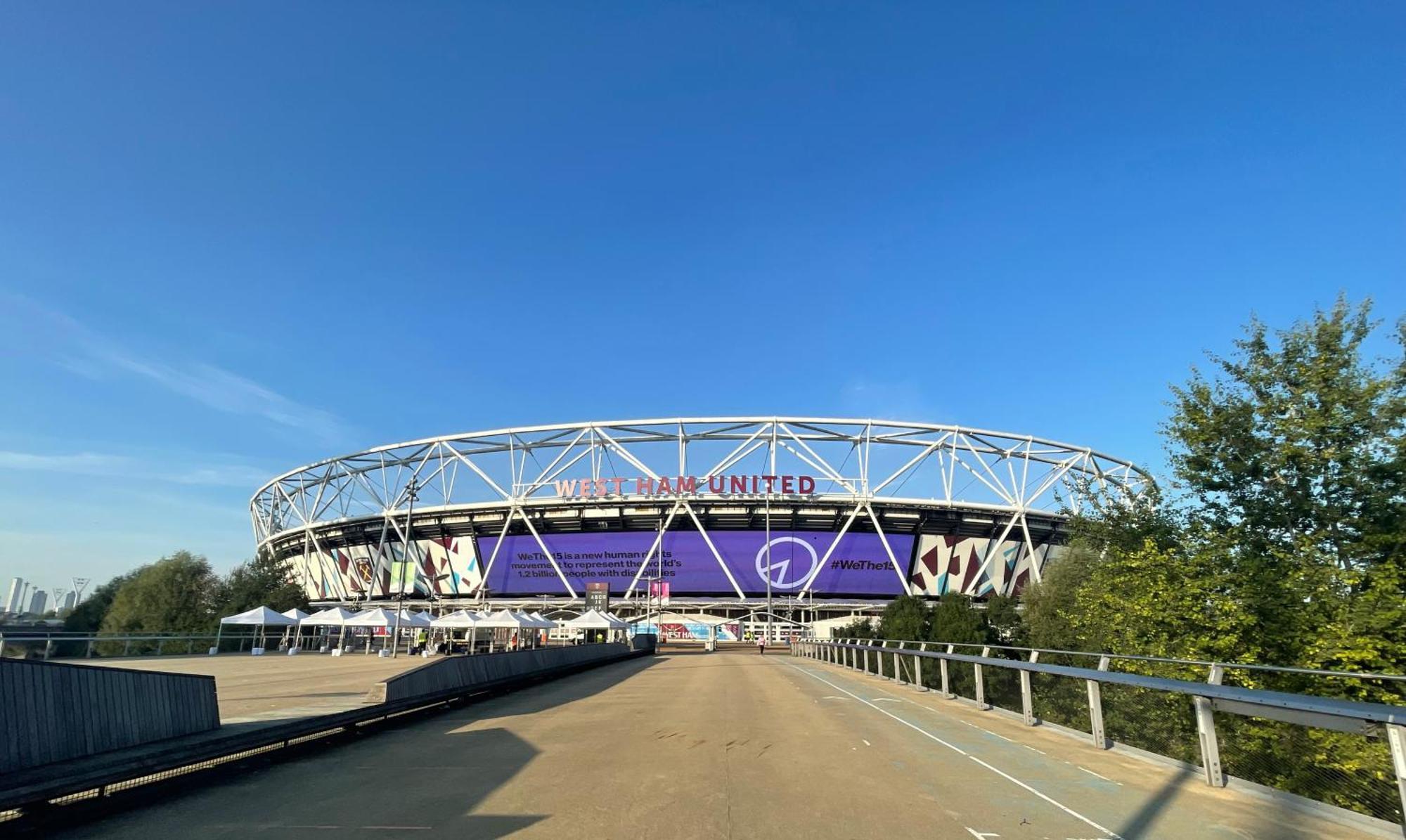 ロンドンCosy 1-Bed E15, Sleeps 4, 1 Min From Tube Station Near O2 Arenaアパートメント エクステリア 写真
