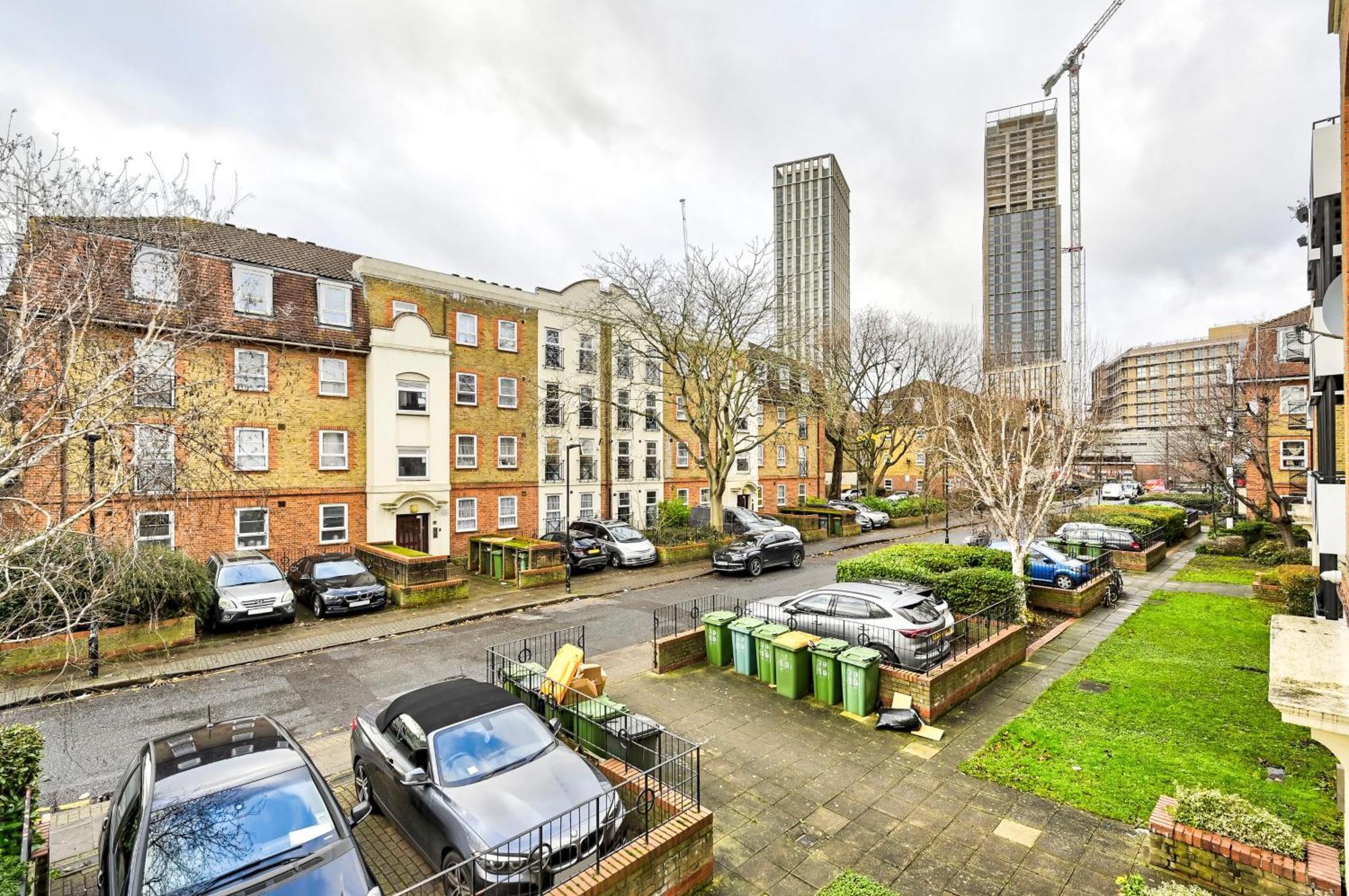 ロンドンCosy 1-Bed E15, Sleeps 4, 1 Min From Tube Station Near O2 Arenaアパートメント エクステリア 写真